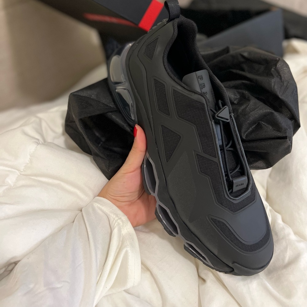 Prada sneakers men size 8 1/2